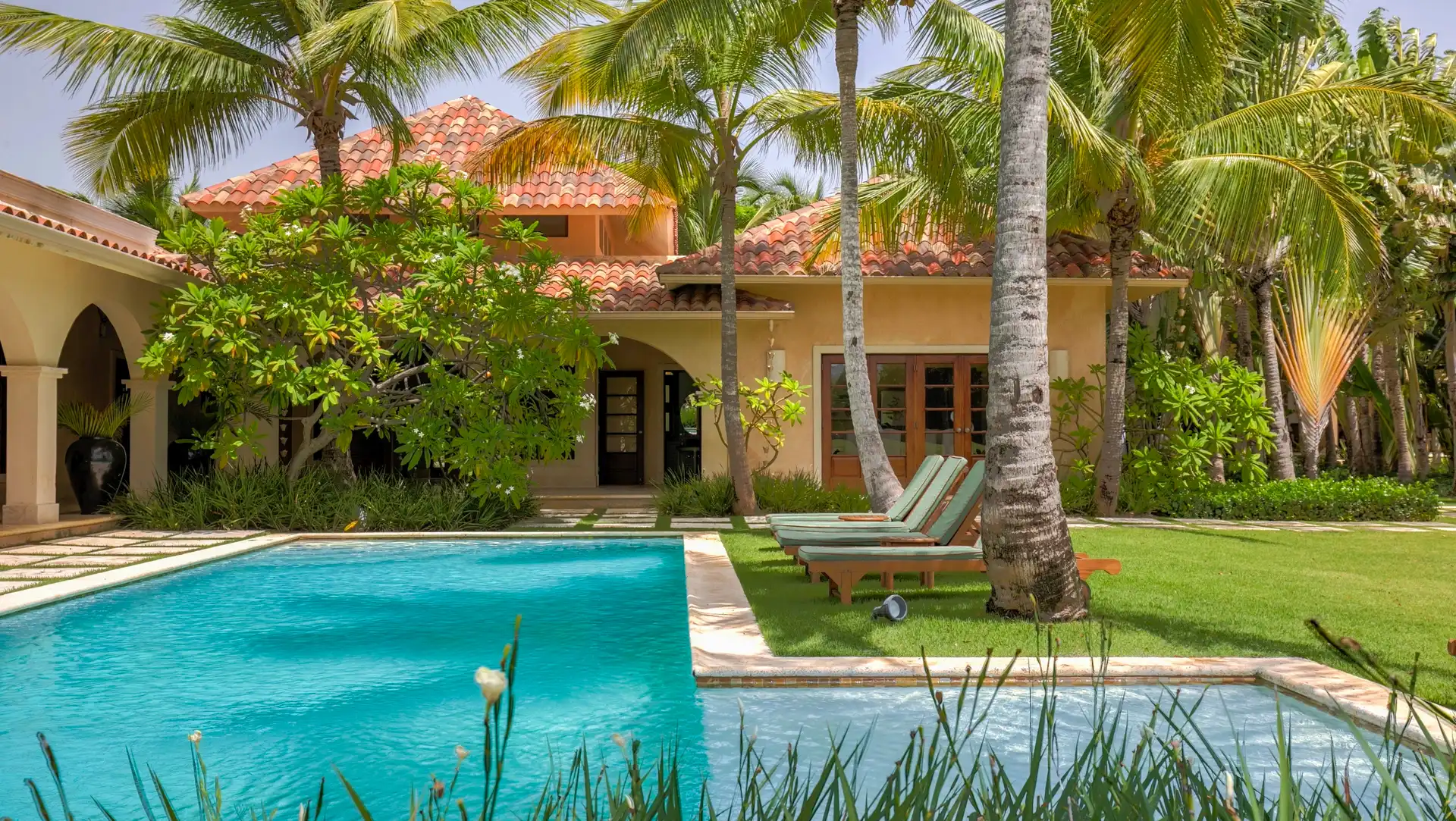 Villa Arrecife Estate