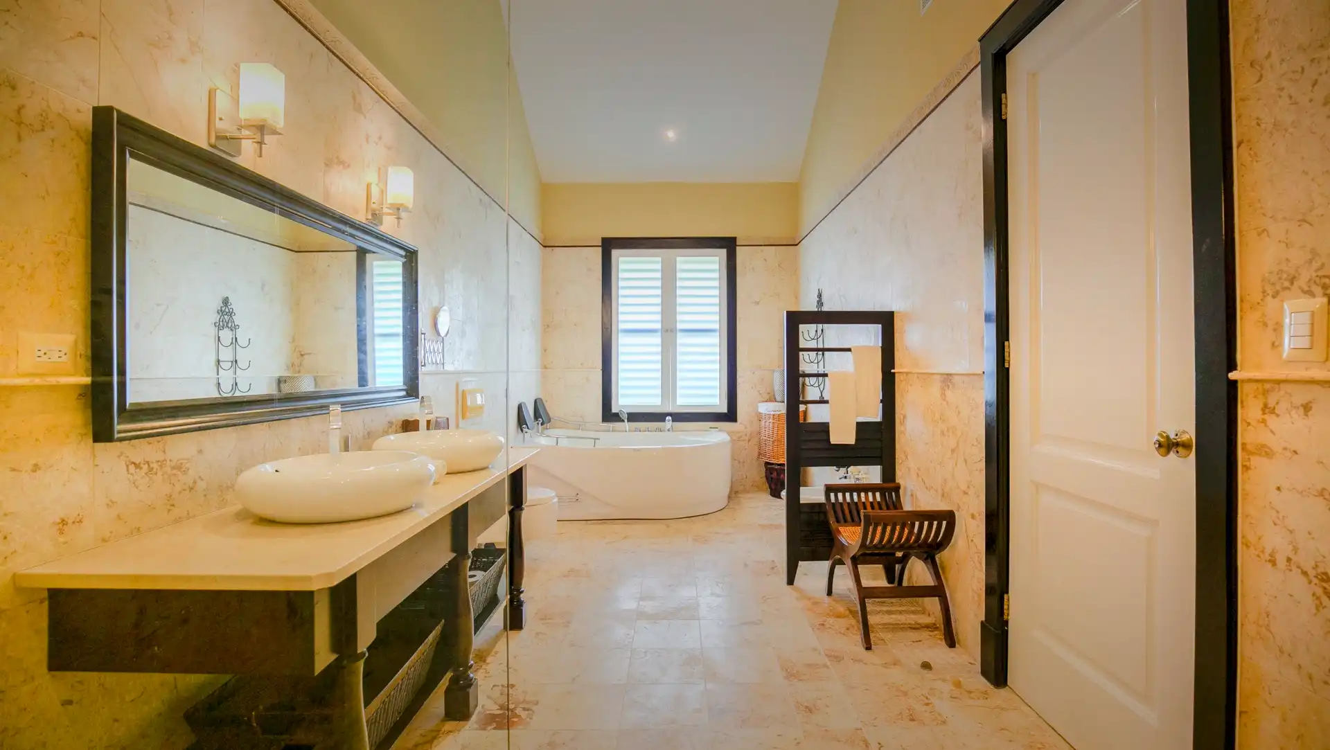 Villa Arrecife Estate - Image 25